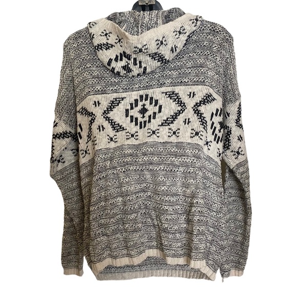 Maurices Aztec Southwest Chunky Knit Hooded Sweater L - Picture 2 of 9